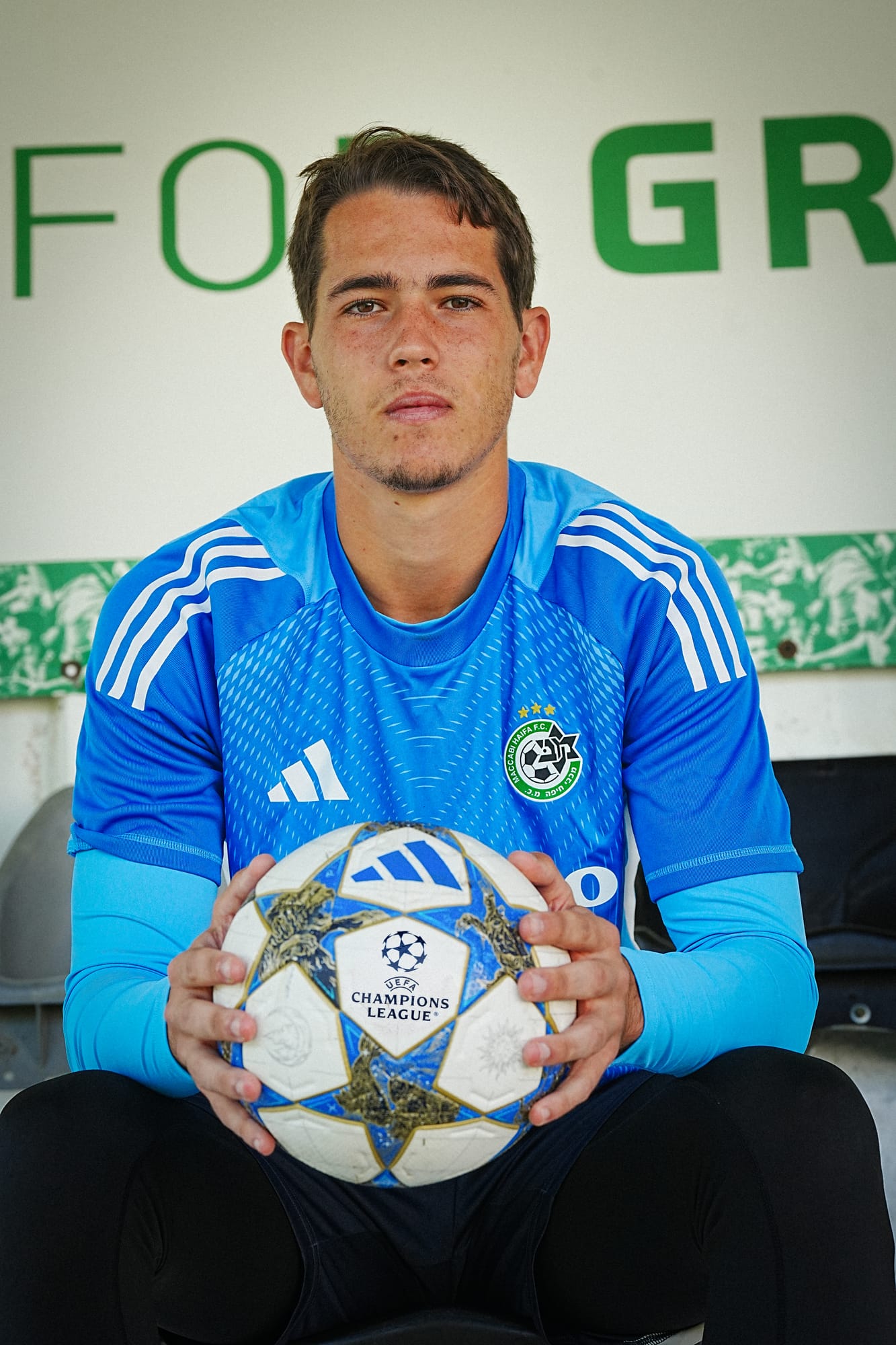 Champions League — player portrait with the ball