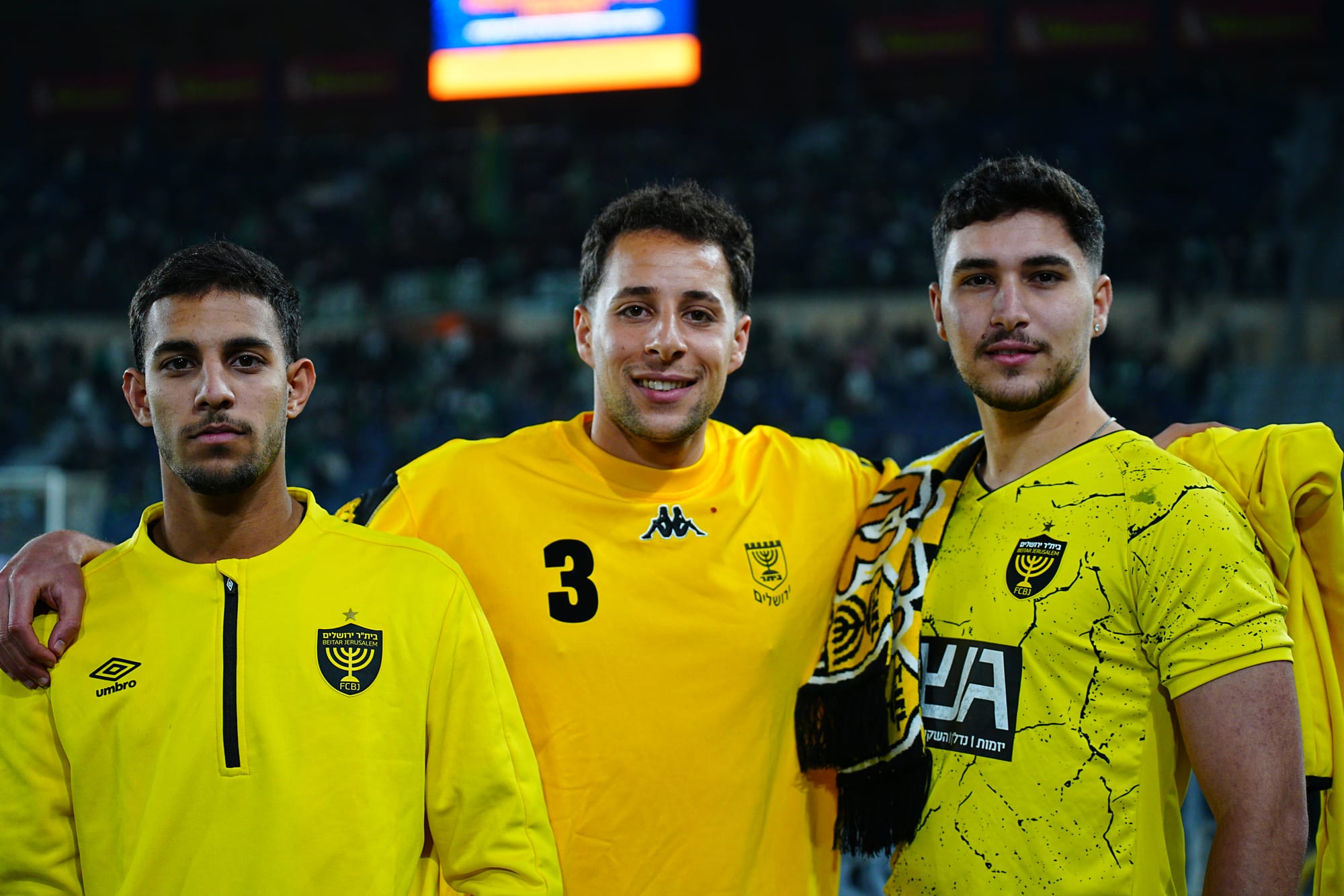 Yellow and black — fan support